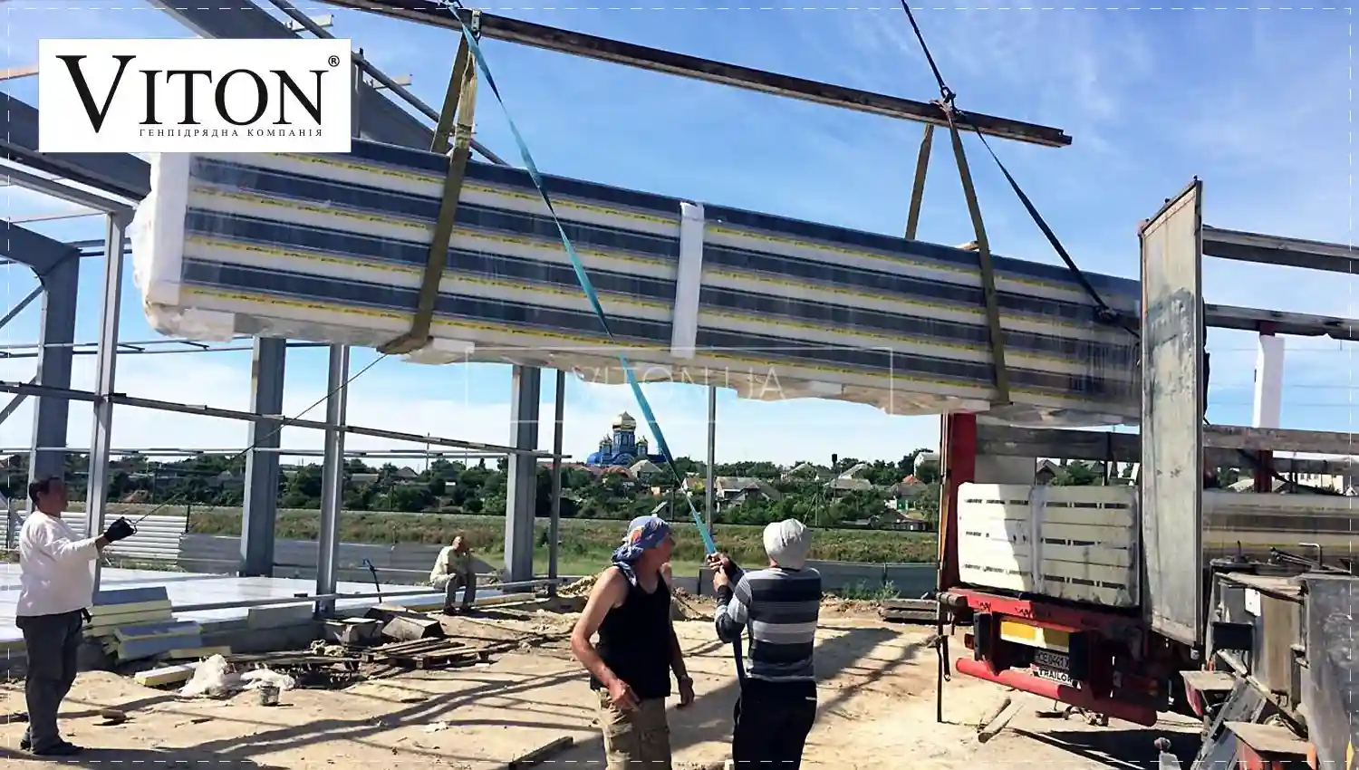 Прочны ли сэндвич-панели из стали?