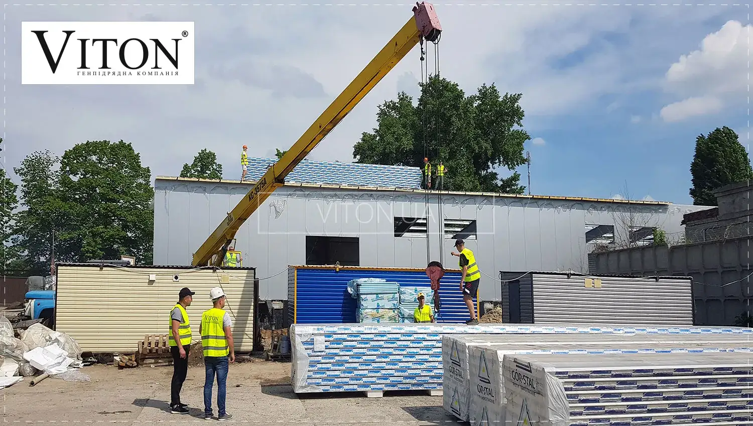 Переваги сендвіч-панелей при будівництві швидкомонтованих об'єктів.